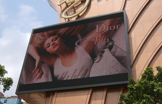 Advertising DIP346 Full Color Led Display IP65 Road Show LED Billboards