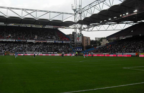 EMC Stadium LED Screen , Perimeter LED Screens P16 High Resolution LED Wall